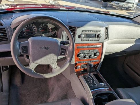 Used 2006 Jeep Grand Cherokee Limited AWD/4WD image 11
