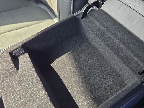 New 2025 Jeep Grand Cherokee Altitude image 23