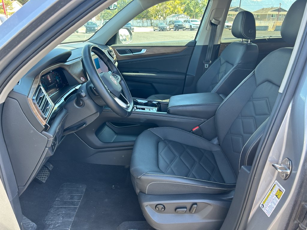 Used 2025 Volkswagen Atlas SE AWD/4WD image 26