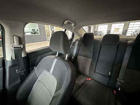 Certified 2021 Nissan Sentra SV FWD image 4