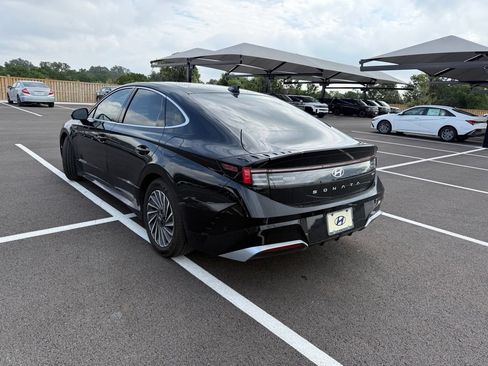 Certified 2025 Hyundai Sonata Limited FWD image 7