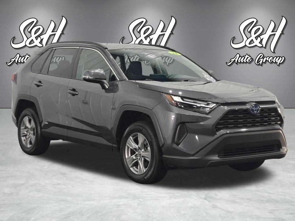 Used 2024 Toyota RAV4 XLE w/ Convenience Package AWD/4WD image 2
