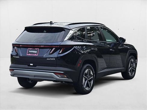 New 2025 Hyundai Tucson SEL image 2