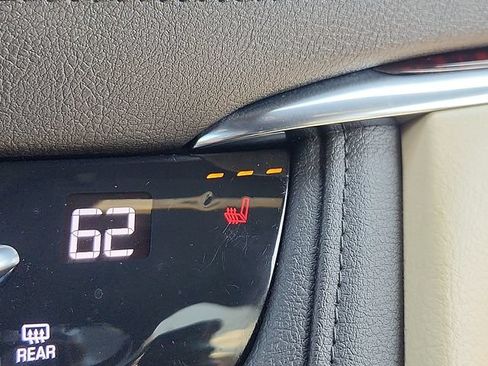 Used 2019 Cadillac XT5 Luxury FWD image 27