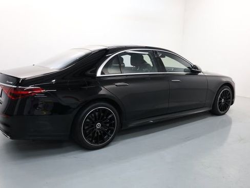 Used 2022 Mercedes-Benz S 580 4MATIC Sedan w/ AMG Line Package image 77