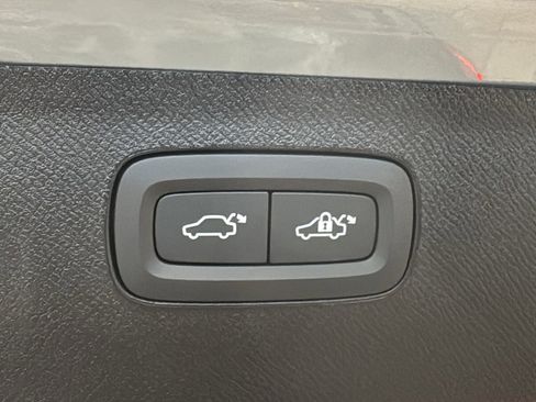 Used 2026 Volvo XC90 B6 Plus w/ Protection Package Premier image 31