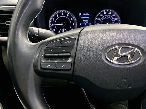 Used 2020 Hyundai Venue FWD image 20