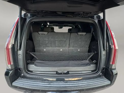 Used 2016 Cadillac Escalade Platinum RWD image 25