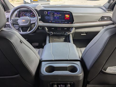 Certified 2025 Chevrolet Tahoe Premier AWD/4WD image 29