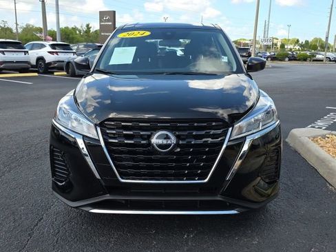 Used 2024 Nissan Kicks S image 17