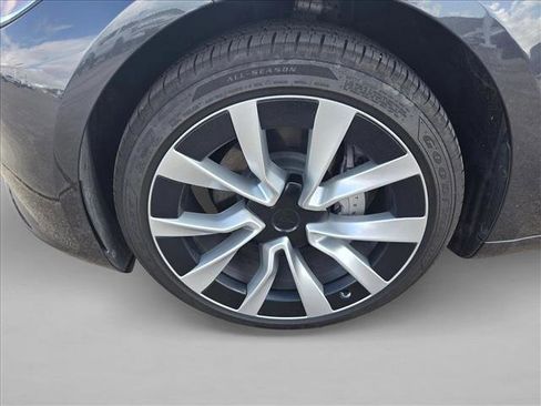 Used 2025 Tesla Model 3 Long Range RWD image 10