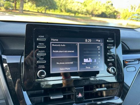 Used 2024 Toyota Camry SE image 24