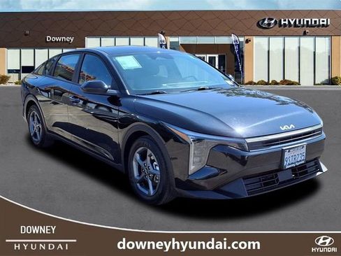 Used 2025 Kia K4 LXS image 3