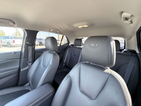 Used 2024 Buick Encore GX Sport Touring image 25