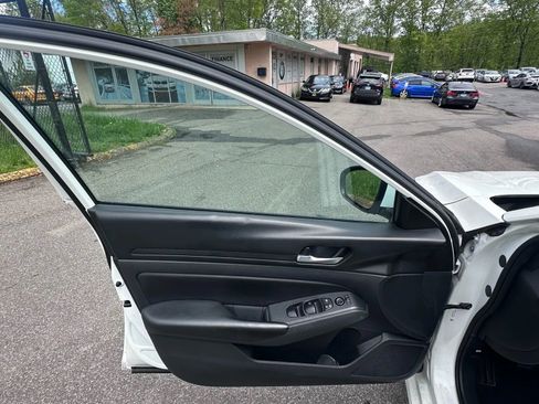 Used 2021 Nissan Altima 2.5 S image 19