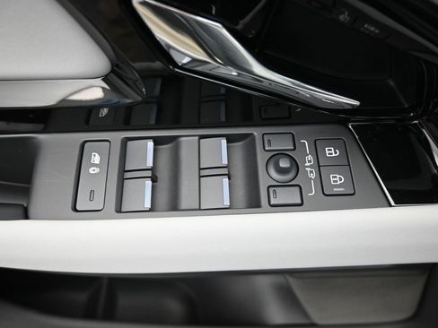New 2026 Land Rover Range Rover Evoque Dynamic SE AWD/4WD image 19