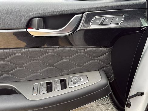 Used 2022 Hyundai Palisade Calligraphy w/ Cargo Package image 12