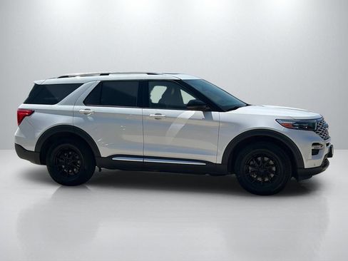 Used 2020 Ford Explorer Platinum w/ Premium Technology Package AWD/4WD image 4