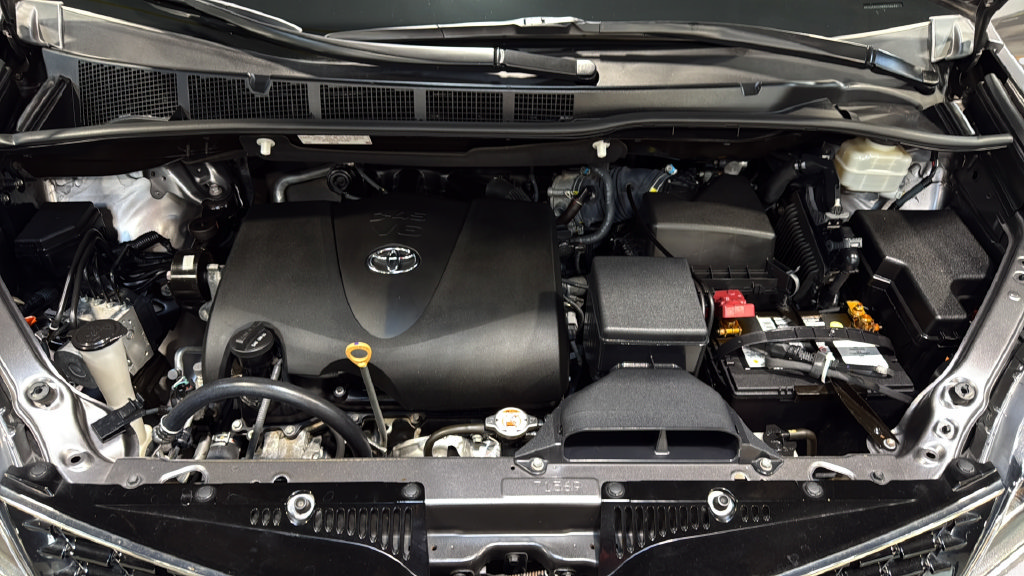 Used 2019 Toyota Sienna SE AWD/4WD image 42