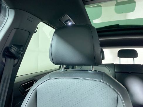 Used 2023 Volkswagen Tiguan SE R-Line image 26