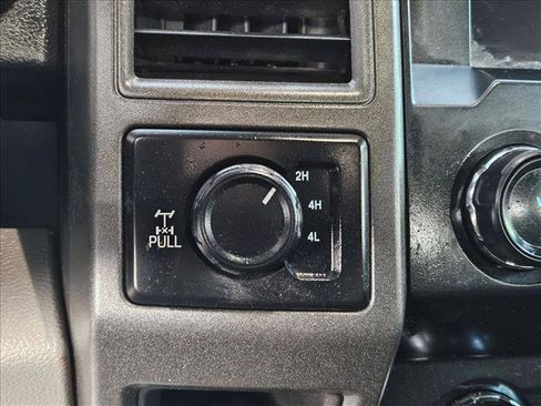 Used 2021 Ford F250 XL w/ STX Appearance Package AWD/4WD image 11