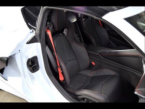 Used 2024 Chevrolet Corvette Stingray Premium Cpe w/ 3LT image 16