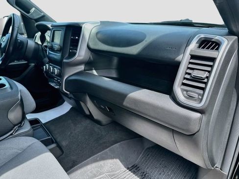 Used 2023 RAM 1500 Big Horn AWD/4WD image 30
