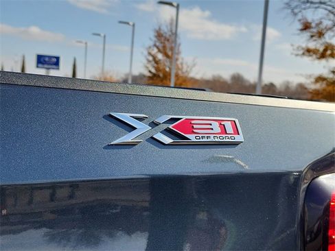 Used 2019 GMC Sierra 1500 SLT image 14