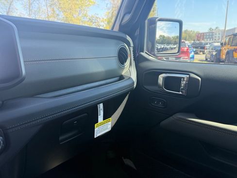 New 2026 Jeep Gladiator Mojave image 24