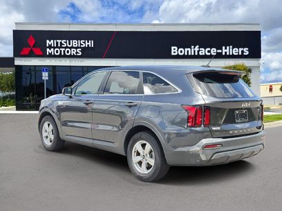Used 2022 Kia Sorento LX