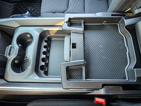 New 2026 RAM 1500 4x4 Crew Cab image 27