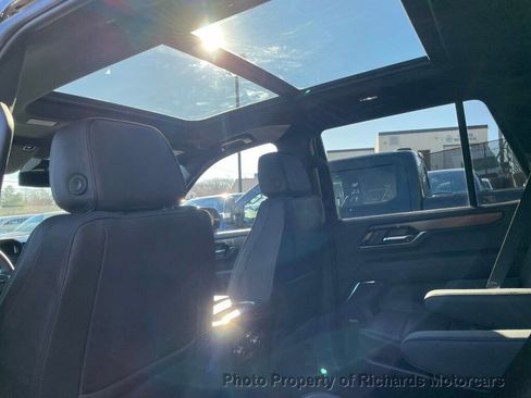 Used 2026 GMC Yukon Denali w/ Sun & Power Step Package image 21