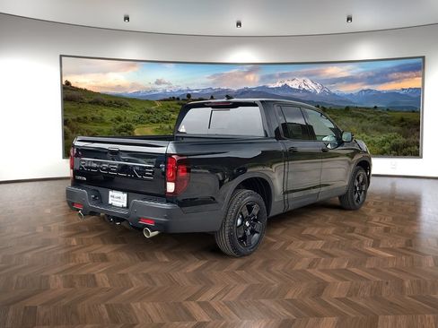 New 2026 Honda Ridgeline Black Edition image 3