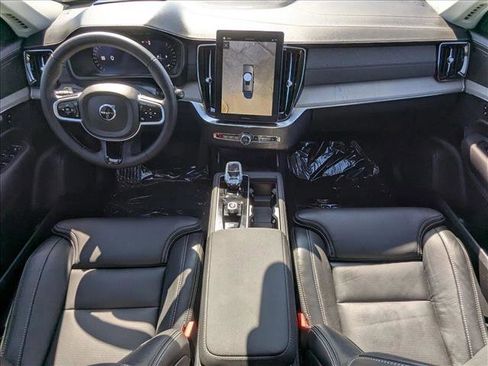 New 2026 Volvo XC90 B6 Ultra w/ Protection Package image 16