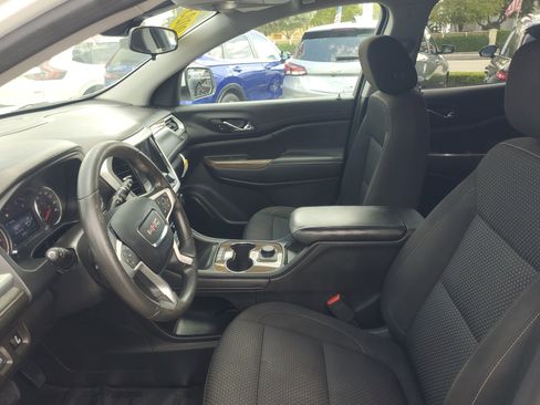 Used 2023 GMC Acadia SLE FWD image 15