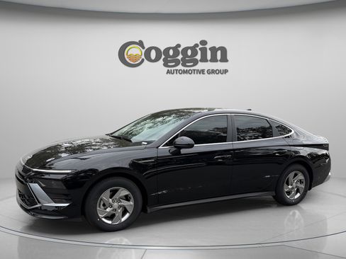 New 2026 Hyundai Sonata SE image 1