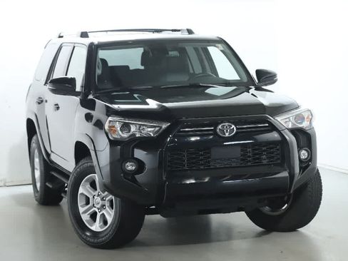 Certified 2024 Toyota 4Runner SR5 Premium w/ Moonroof Package AWD/4WD image 2