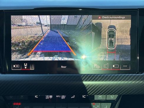 Used 2022 Audi e-tron GT Prestige w/ Prestige Package image 16