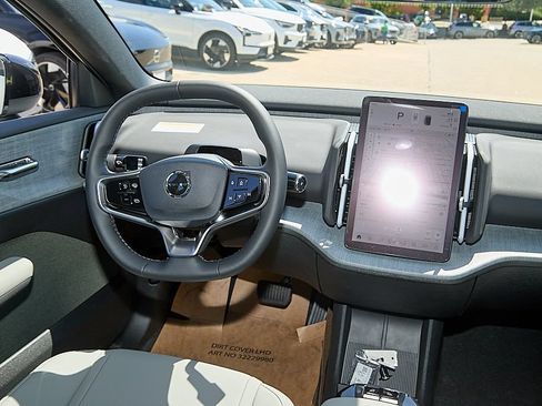 New 2026 Volvo EX30 Plus w/ Climate Package AWD/4WD image 23