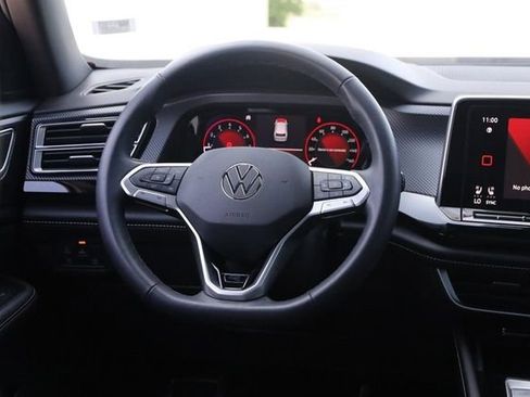 Used 2024 Volkswagen Atlas Cross Sport SEL R-Line AWD/4WD image 23