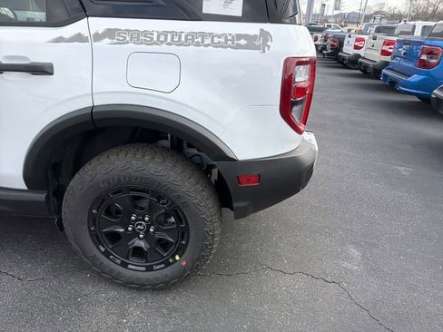 New 2025 Ford Bronco Sport Outer Banks w/ Sasquatch Outer Banks Package AWD/4WD image 6