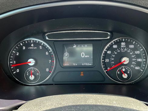 Used 2017 Kia Sorento LX image 19