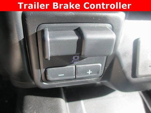 Certified 2021 GMC Sierra 1500 AT4 w/ AT4 Value Package image 19