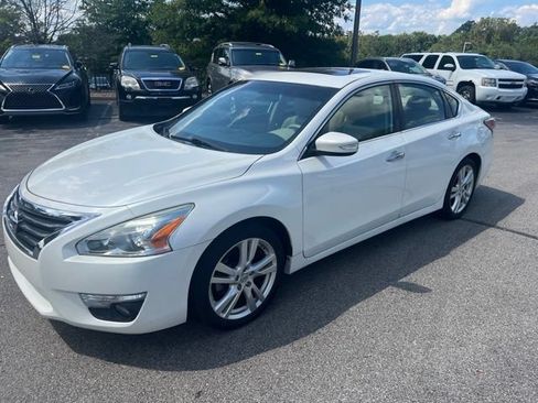 Used 2014 Nissan Altima 3.5 SL w/ Technology Package FWD image 7
