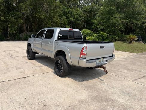 Used 2013 Toyota Tacoma PreRunner w/ TRD Sport Pkg RWD image 4