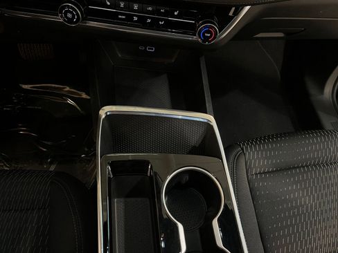 Used 2025 Chevrolet Equinox LT image 41