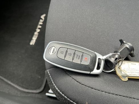 Used 2025 Nissan Sentra SV image 22