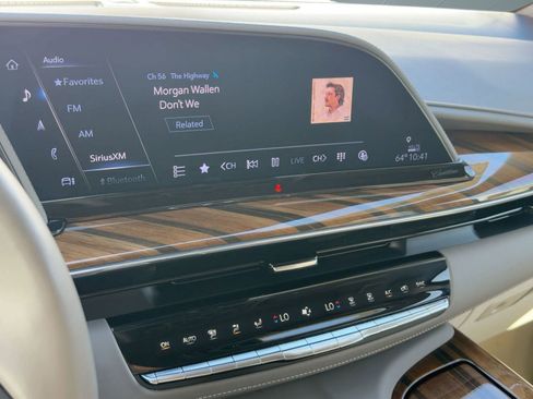 Certified 2024 Cadillac Escalade Sport Platinum image 25