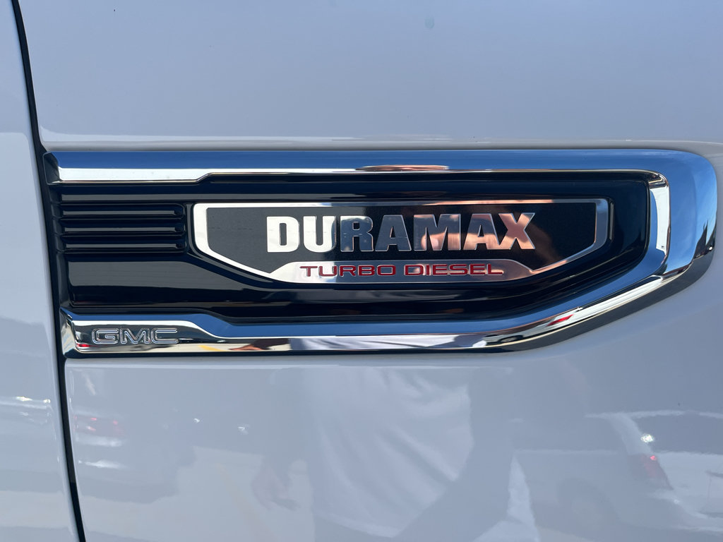 Used 2022 GMC Sierra 1500 SLT w/ SLT Premium Plus Package AWD/4WD image 40