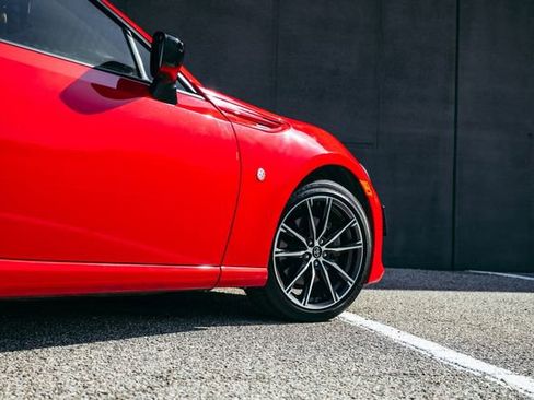 Used 2018 Toyota 86 GT image 26